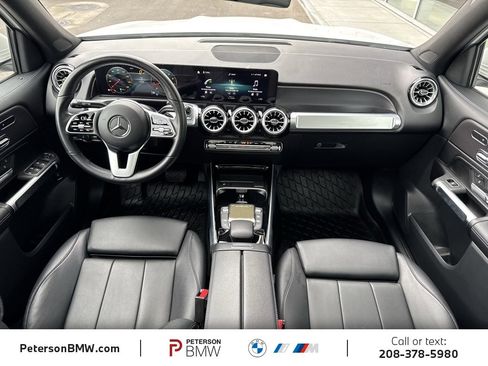 Used 2022 Mercedes-Benz GLB 250 4MATIC image 13