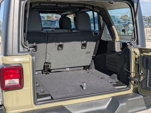 Certified 2025 Jeep Wrangler Sport image 23