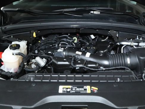 Used 2023 Jeep Grand Cherokee L Limited AWD/4WD image 36