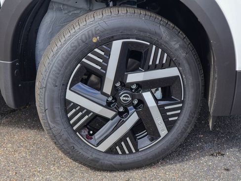 New 2026 Nissan Kicks SV image 16