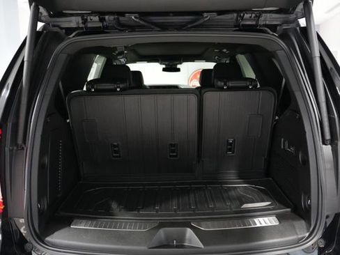 Used 2023 GMC Yukon Denali w/ Max Trailering Package image 8