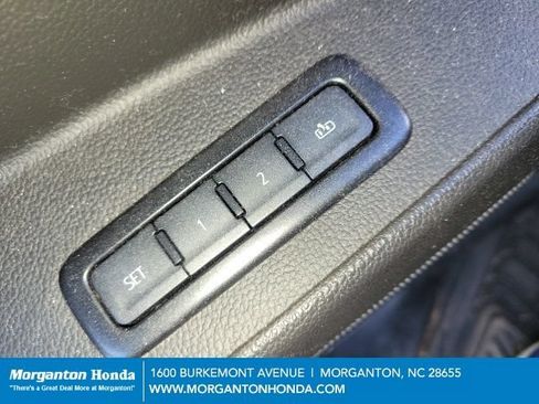 Used 2019 Chevrolet Suburban LT AWD/4WD image 15