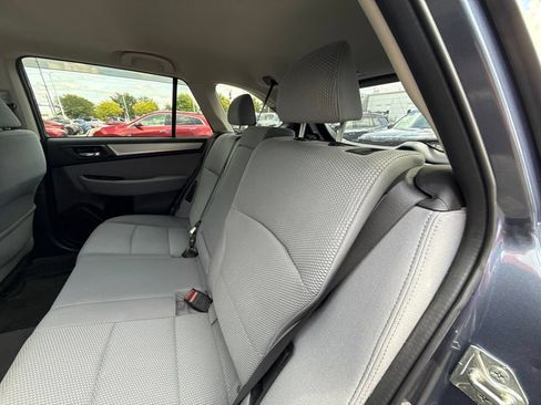 Used 2018 Subaru Outback 2.5i Premium AWD/4WD image 23