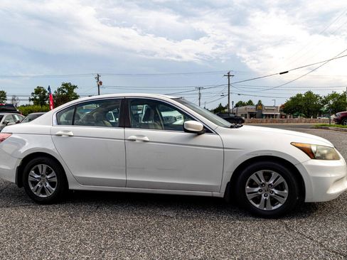 Used 2011 Honda Accord LX-P image 7