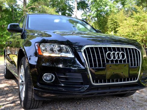 Used 2013 Audi Q5 2.0T Premium w/ Convenience Pkg AWD/4WD image 3