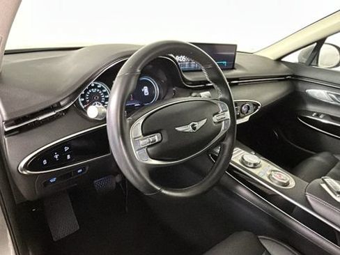Used 2025 Genesis GV70 2.5T AWD/4WD image 14