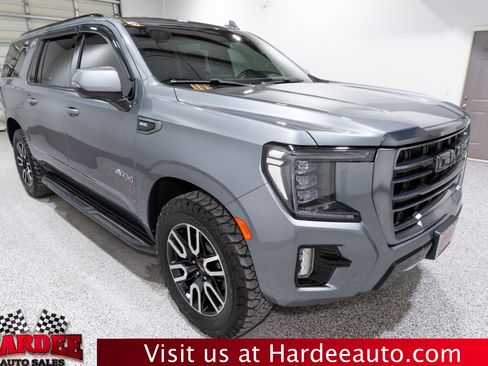 Used 2022 GMC Yukon XL AT4 image 6