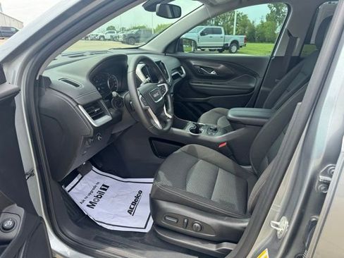 Certified 2023 GMC Terrain SLE w/ Driver Convenience Package AWD/4WD image 9