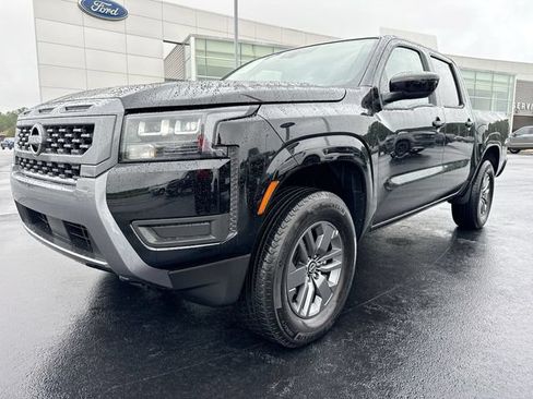 Used 2026 Nissan Frontier SV AWD/4WD image 1