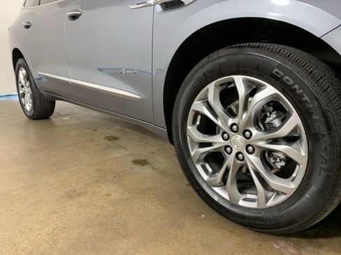 Used 2021 Buick Enclave Avenir w/ Avenir Technology Package AWD/4WD image 6