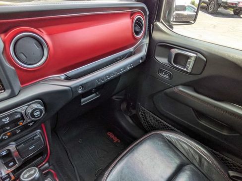 Used 2021 Jeep Wrangler Rubicon AWD/4WD image 19