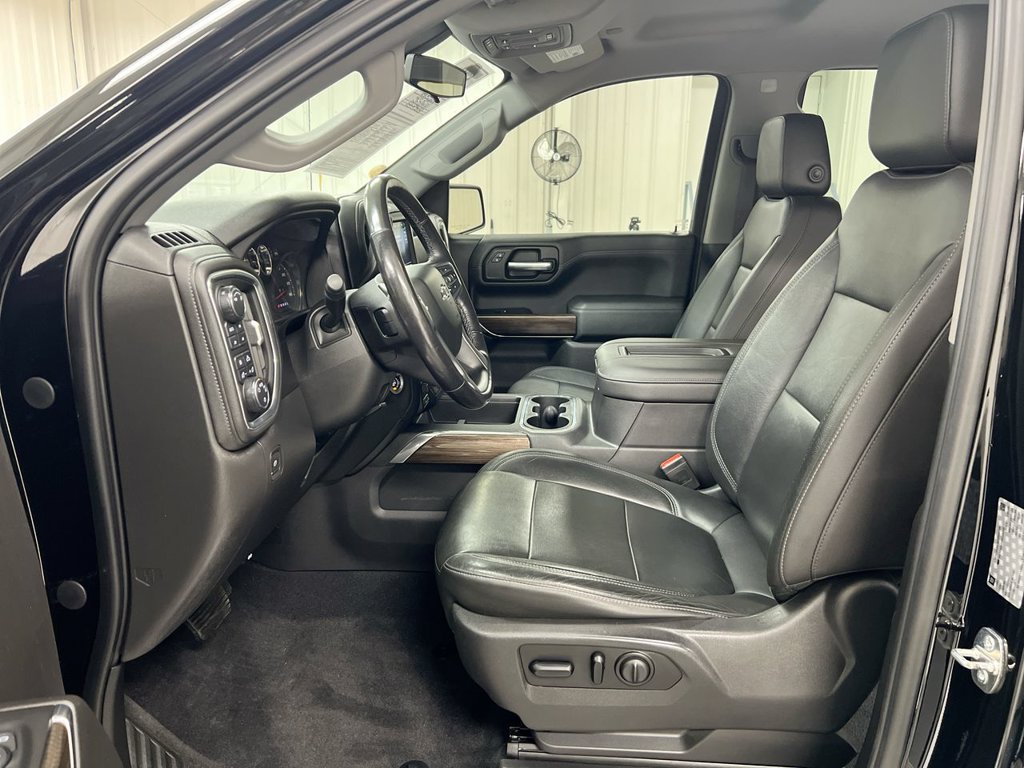 Used 2019 Chevrolet Silverado 1500 RST AWD/4WD image 19