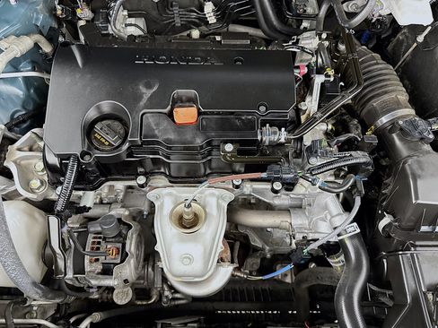 Used 2024 Honda HR-V LX image 37