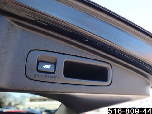 Used 2018 Honda CR-V Touring image 32