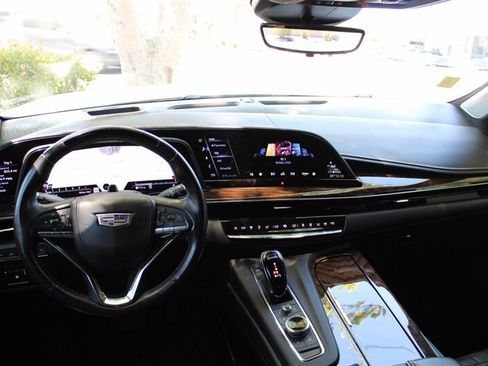 Used 2022 Cadillac Escalade ESV Sport Platinum AWD/4WD image 22