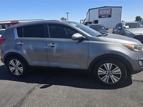 Used 2016 Kia Sportage EX w/ EX Premium Package FWD image 3