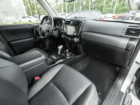 Used 2024 Toyota 4Runner TRD Off-Road Premium image 38