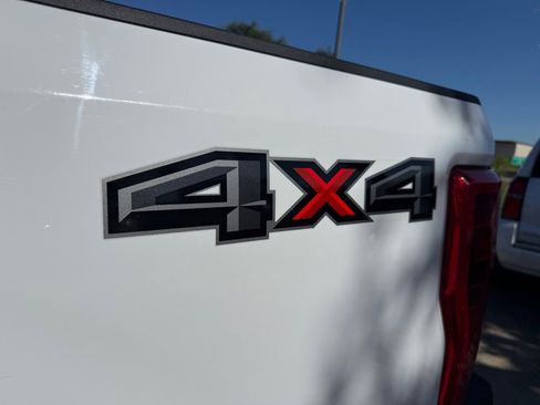 Used 2017 Ford F250 XL w/ Power Equipment Group AWD/4WD image 13
