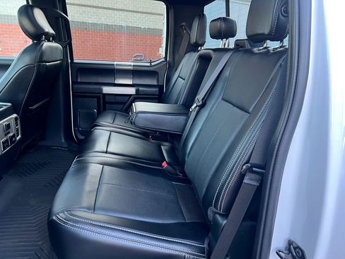 Used 2019 Ford F150 Lariat w/ Equipment Group 502A Luxury image 16