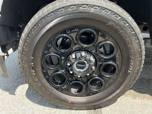 Used 2025 Ford F250 Lariat w/ Black Appearance Package AWD/4WD image 33