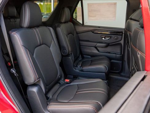 New 2025 Honda Pilot TrailSport image 16