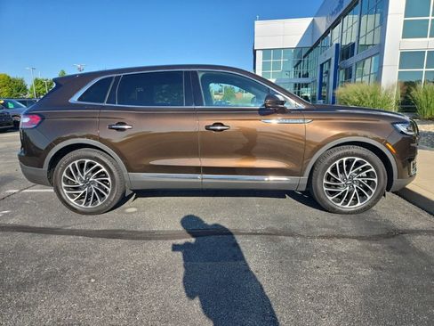 Used 2019 Lincoln Nautilus Reserve w/ Driver Assistance Package FWD image 4