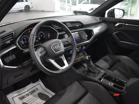 Used 2025 Audi Q3 2.0T Premium w/ Convenience Package AWD/4WD image 11