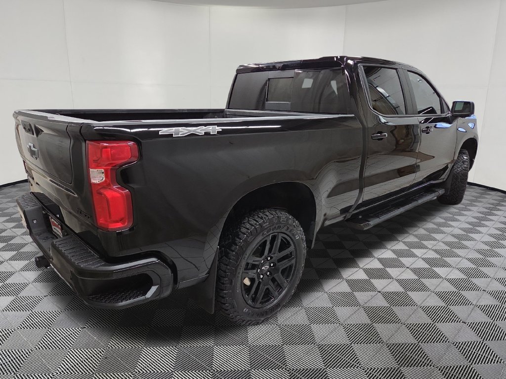 Used 2025 Chevrolet Silverado 1500 RST AWD/4WD image 4