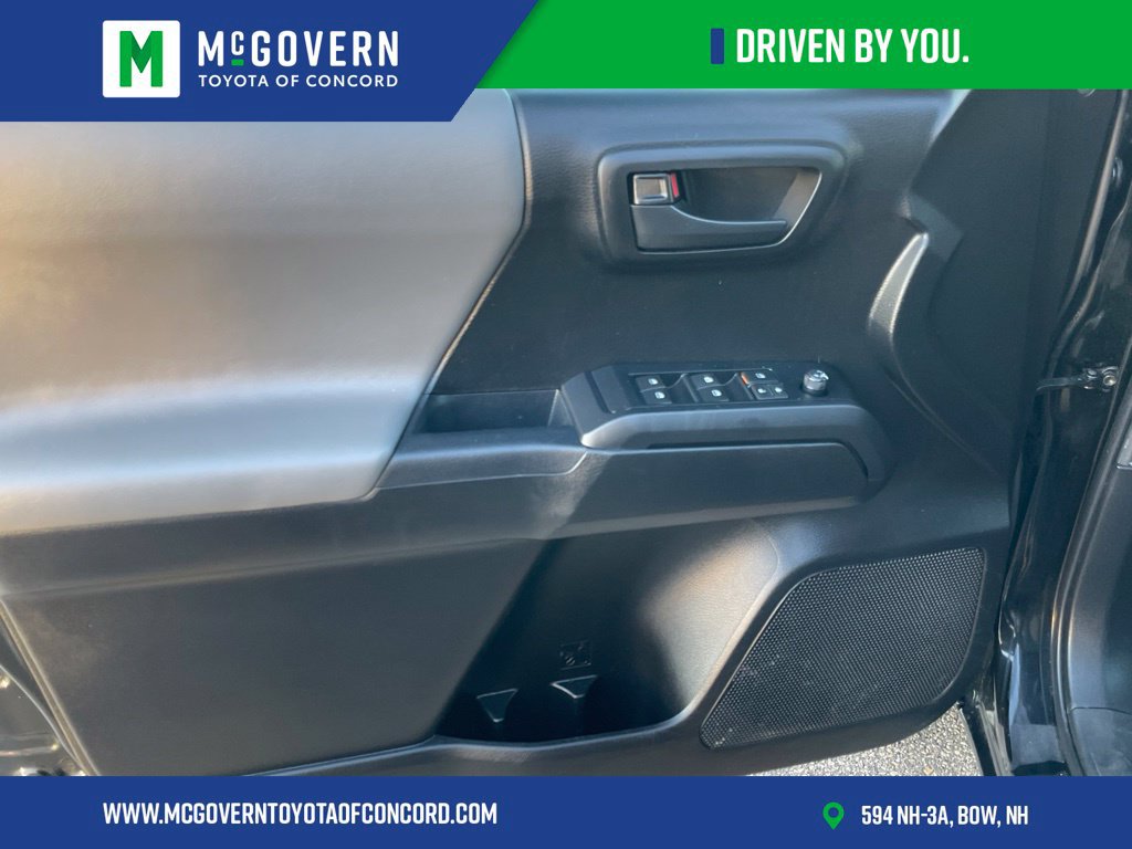 Used 2022 Toyota Tacoma SR AWD/4WD image 13