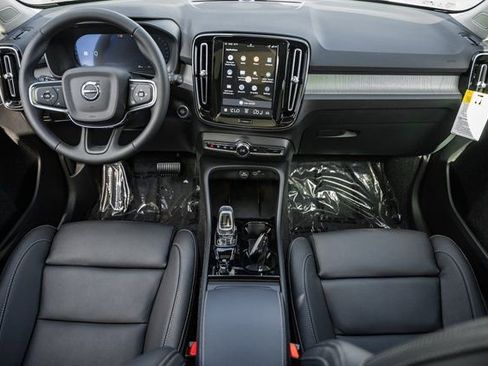 Used 2026 Volvo XC40 B5 Plus w/ Protection Package Premier image 20
