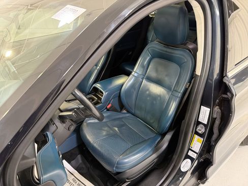 Used 2020 Lincoln Corsair Reserve w/ Equipment Group 201A image 10