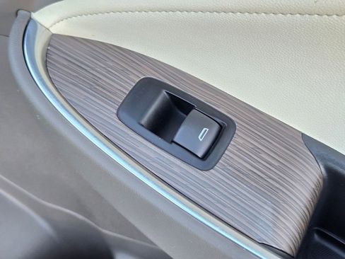 Used 2024 Chevrolet Malibu LT image 28