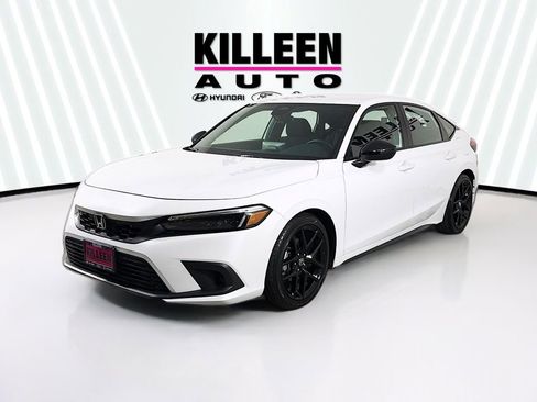 Used 2024 Honda Civic Sport image 3