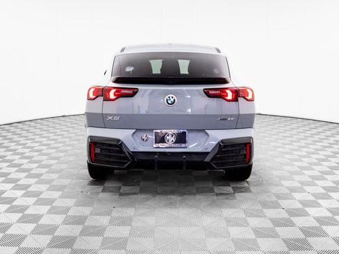 Certified 2025 BMW X2 xDrive28i w/ Premium Package image 4