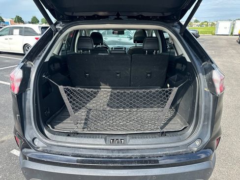Used 2019 Ford Edge Titanium w/ Cold Weather Package AWD/4WD image 10