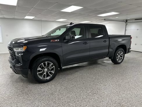 Used 2024 Chevrolet Silverado 1500 RST AWD/4WD image 4