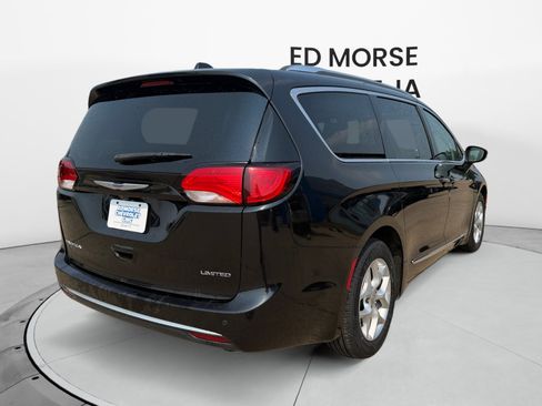 Used 2020 Chrysler Pacifica Limited FWD image 5