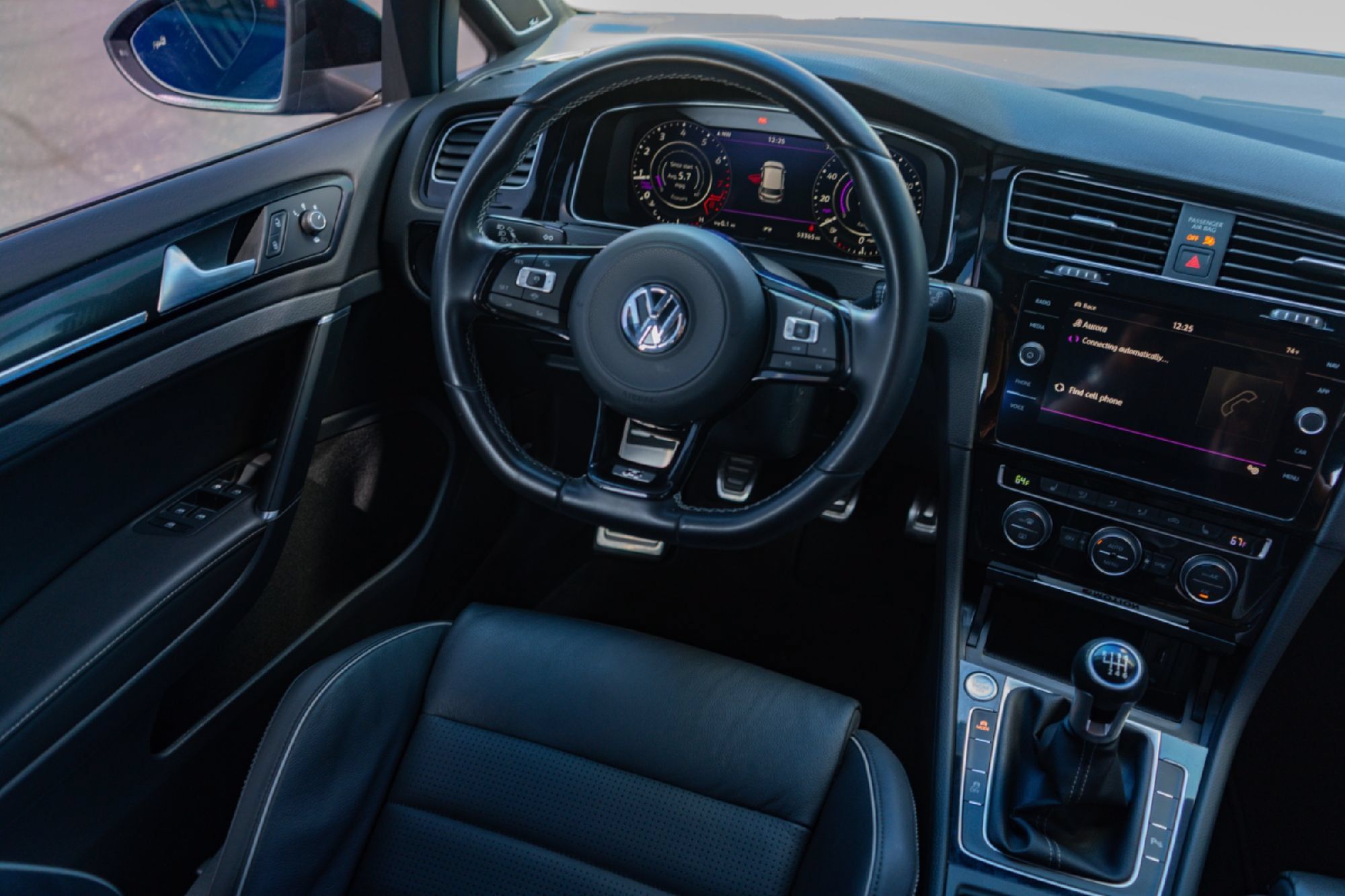 Used 2019 Volkswagen Golf R 4-Door AWD/4WD image 23