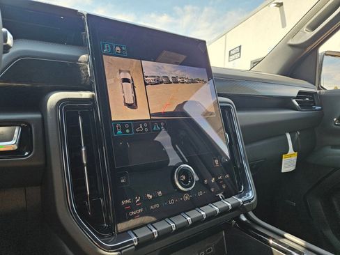 New 2026 GMC Yukon XL AT4 w/ AT4 Premium Package AWD/4WD image 16