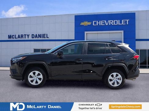 Used 2025 Toyota RAV4 LE FWD image 3