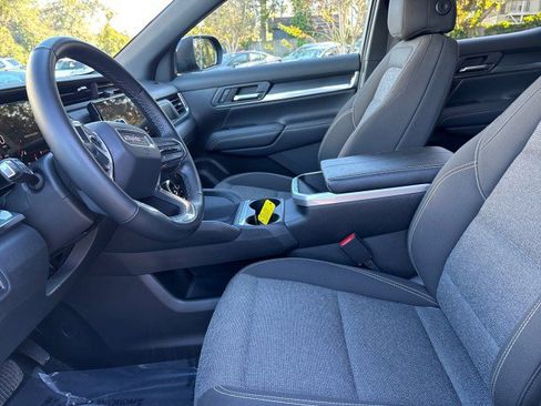 Used 2025 GMC Terrain Elevation image 12