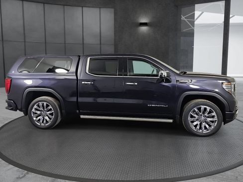 Used 2025 GMC Sierra 1500 Denali w/ Denali Reserve Package AWD/4WD image 4