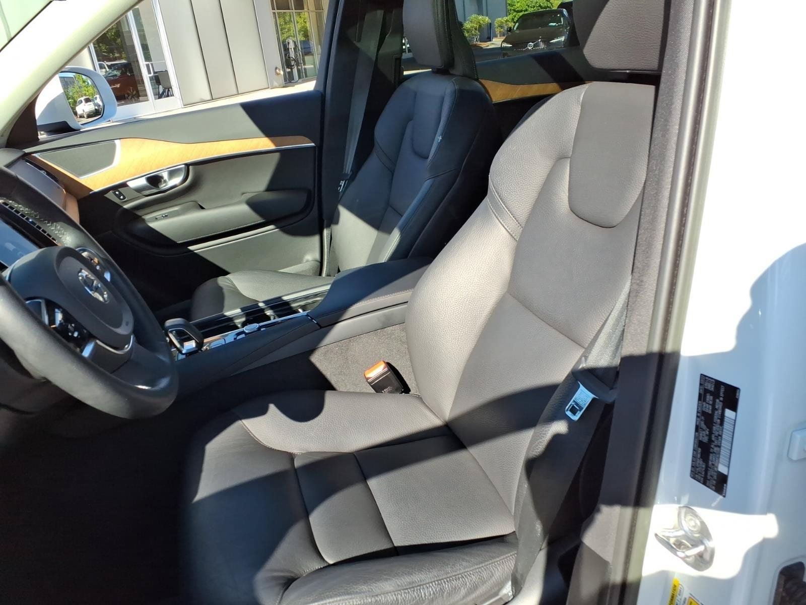 Certified 2023 Volvo XC90 B5 Plus w/ Protection Package Premier AWD/4WD image 20