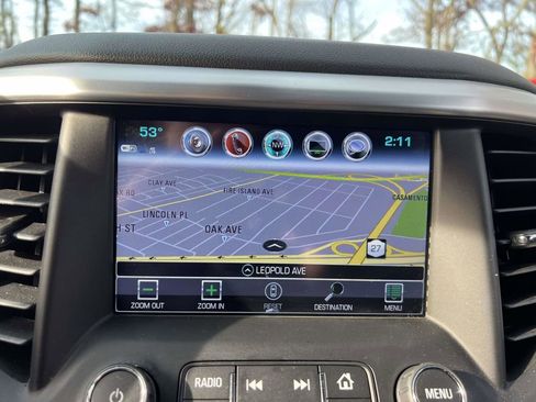 Used 2018 GMC Acadia SLT image 28