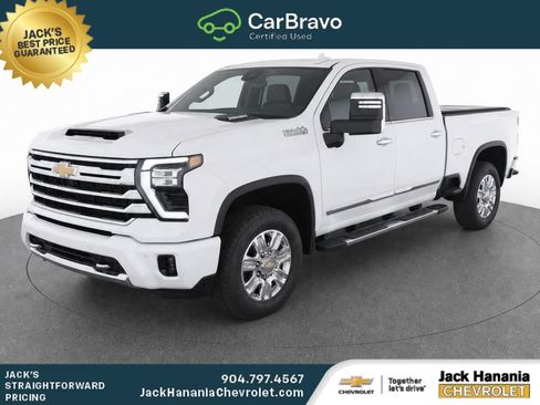 Used 2025 Chevrolet Silverado 2500 High Country w/ Technology Package AWD/4WD image 2
