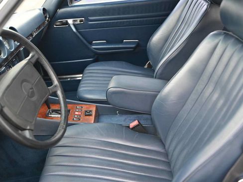 Used 1989 Mercedes-Benz 560 SL image 19
