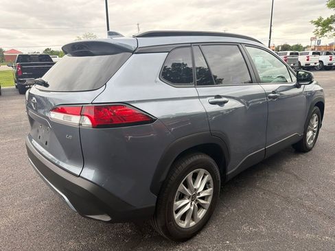 Used 2023 Toyota Corolla Cross LE FWD image 3