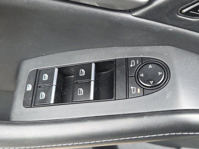 Used 2023 MAZDA CX-30 AWD 2.5 S w/ Select Package image 23