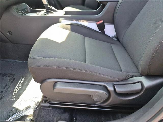 New 2027 Hyundai Kona SEL Sport AWD/4WD image 9