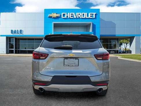 Used 2023 Chevrolet Blazer LT w/ Convenience Package FWD image 4